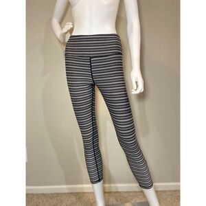 ZYIA Aztec Black White Print Adrenaline 7/8 Leggings Women’s Size 6-8 NWOT